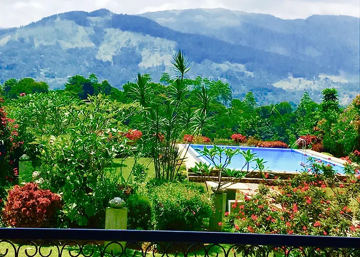 Elegant Hotel Kandy