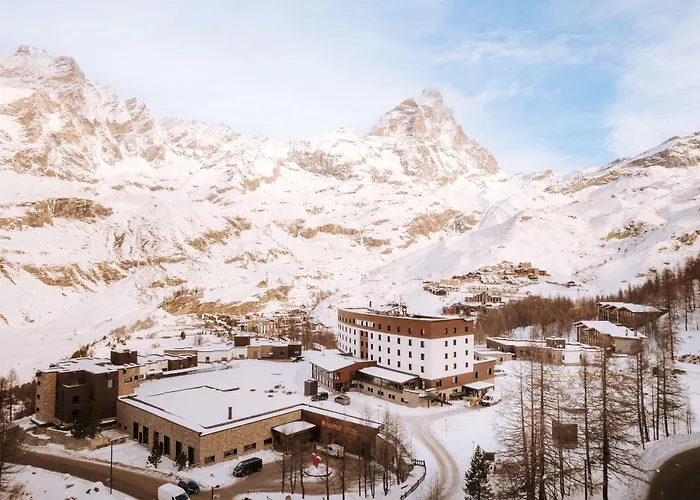 Valtur Cervinia Cristallo Ski Resort Breuil-Cervinia